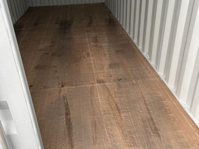 One-Way Shipping Damage Beispiel – Delle an Containerecke